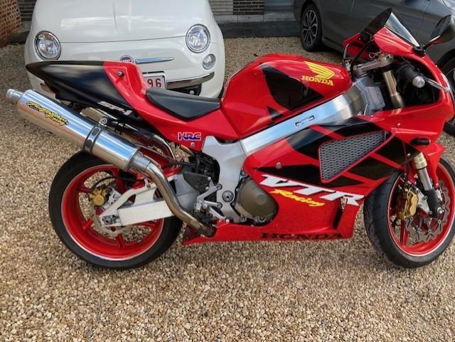VTR SP1 SP 1   2002  gekeurd voor verkoop          6900€, Motoren, Motoren | Honda, Particulier, Super Sport, meer dan 35 kW, 2 cilinders