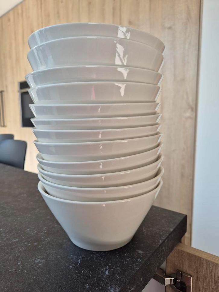 Grote kommen - 12 stuks, Huis en Inrichting, Keuken | Servies, Zo goed als nieuw, Kom(men), Keramiek, Ophalen