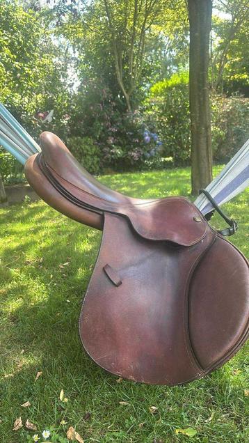 Te koop 17,5-18 inch springzadel te koop saint lourdes, Enlèvement, Utilisé, Obstacle