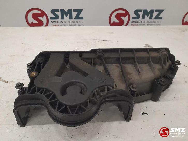 Occ motorversnellingsdeksel Volvo D13 21383315, Auto-onderdelen, Vrachtwagen-onderdelen, Volvo, Motor en Accessoires, Gebruikt