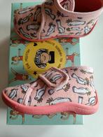 Roze pantoffels met kaketoe motief van Eva Mouton, Enfants & Bébés, Comme neuf, Fille, Enlèvement, Eva Mouton