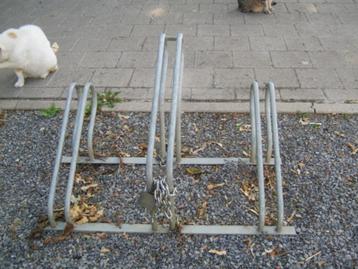 fietsenrek beschikbaar voor biedingen