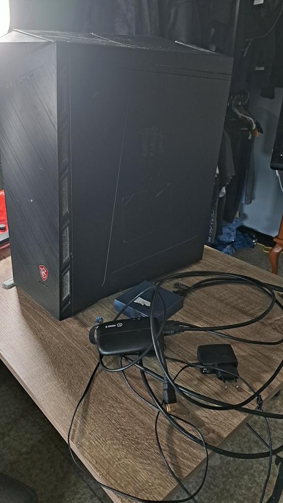 MSI Infinite Gaming PC + game capture card + ethernet, Informatique & Logiciels, Ordinateurs de bureau, HDD, SSD, Gaming, Enlèvement