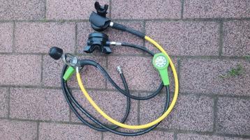 Ontspanner duiken 2 mondstukken en drukmeter beschikbaar voor biedingen