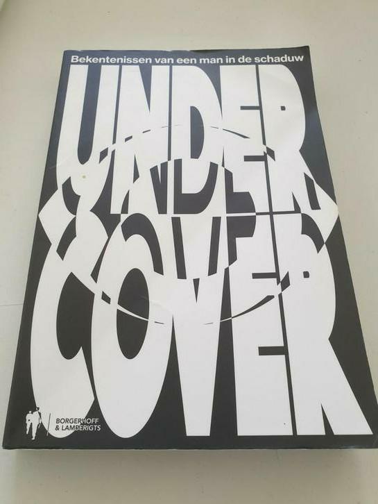 Vic Thiefs - Undercover, Livres, Livres Autre, Enlèvement ou Envoi