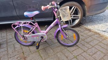 2 fietsen voor meisjes of tieners.  beschikbaar voor biedingen