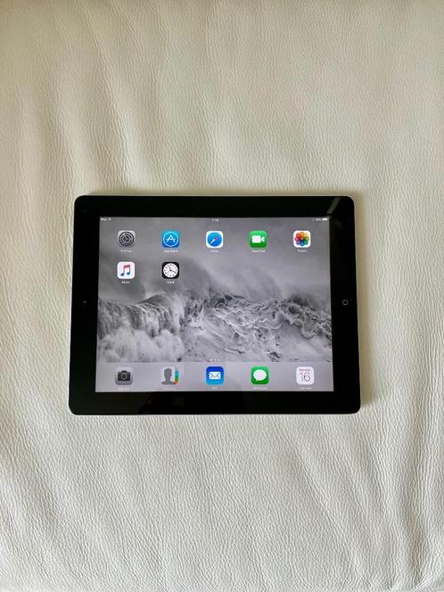 Vintage 1ste generatie Apple iPad 2 uit 2011, Computers en Software, Apple iPads, Gebruikt, Apple iPad, Wi-Fi, 9 inch, 16 GB, Zwart