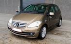 MERCEDES KLASSE A150 W169 BENZINE, Auto's, Mercedes-Benz, Voorwielaandrijving, 1498 cc, Zwart, Bruin