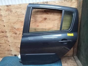 Portier bovenbouw 4Deurs links-achter van een Renault Clio beschikbaar voor biedingen