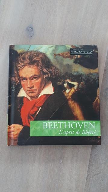 BEETHOVEN - L'ESPRIT DE LIBERTÉ - LES GRANDS COMPOSITEURS, CD & DVD, Enlèvement ou Envoi, Comme neuf, Romantique, Avec livret