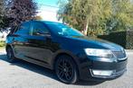 Très belle Skoda Rapid 1.4 tdi Euro 6 // boîte AUTOMATIQUE, Auto's, Stof, Electronic Stability Program (ESP), Zwart, 99 g/km