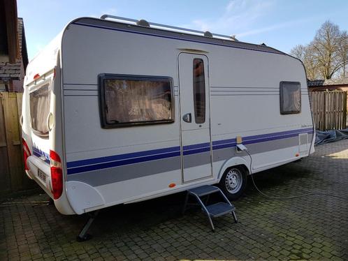 Hobby 460 De Luxe met airco 2007, Caravans en Kamperen, Caravans, Particulier, tot en met 4, 1000 - 1250 kg, Rondzit, Hobby, Frans bed
