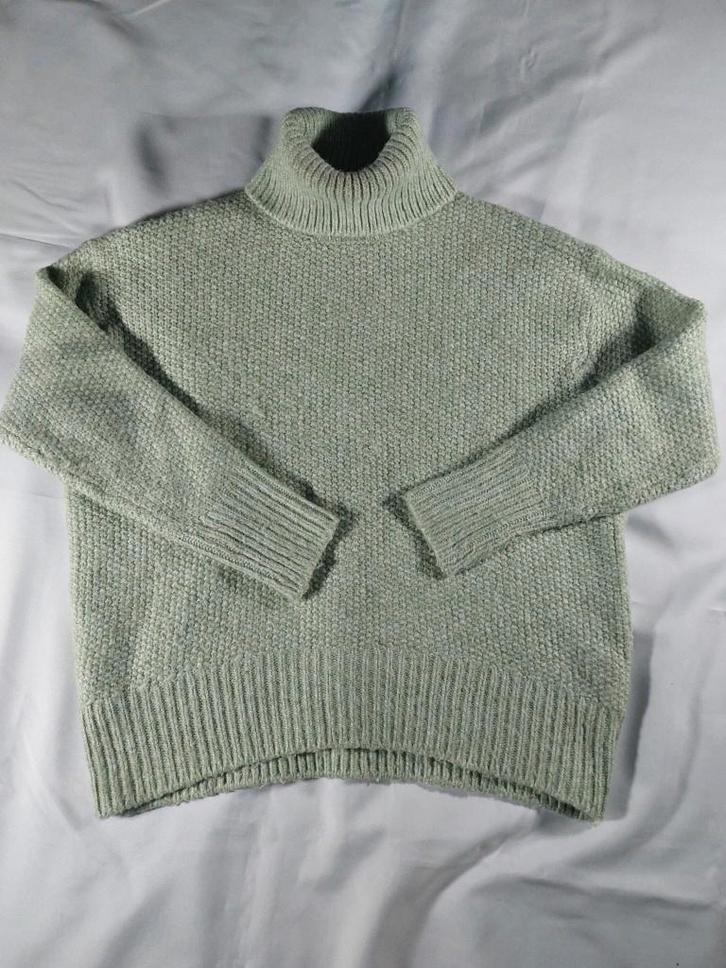 Pull col roulé vert clair de la marque Mango, Kleding | Dames, Truien en Vesten, Zo goed als nieuw, Maat 38/40 (M), Groen, Ophalen of Verzenden