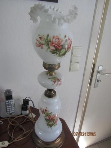 Vintage staanlamp beschikbaar voor biedingen