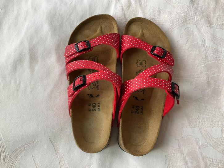 Birkenstock Birki's 37 rouge petits pois blancs, Kleding | Dames, Schoenen, Zo goed als nieuw, Sandalen of Muiltjes, Rood, Ophalen