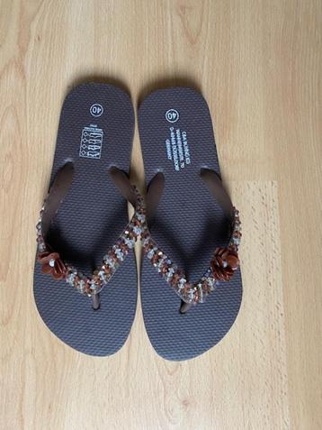 teenslippers dames maat 40 beschikbaar voor biedingen