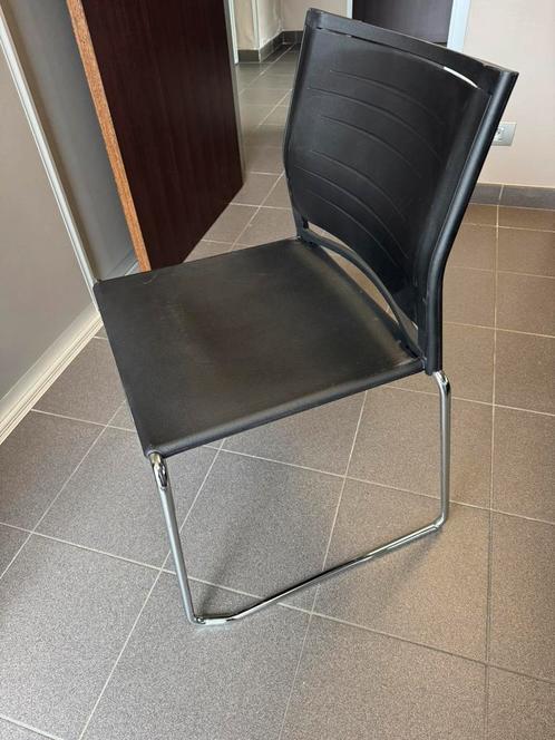 12 vergaderstoelen met transportkar, Huis en Inrichting, Stoelen, Zo goed als nieuw, Kunststof, Ophalen