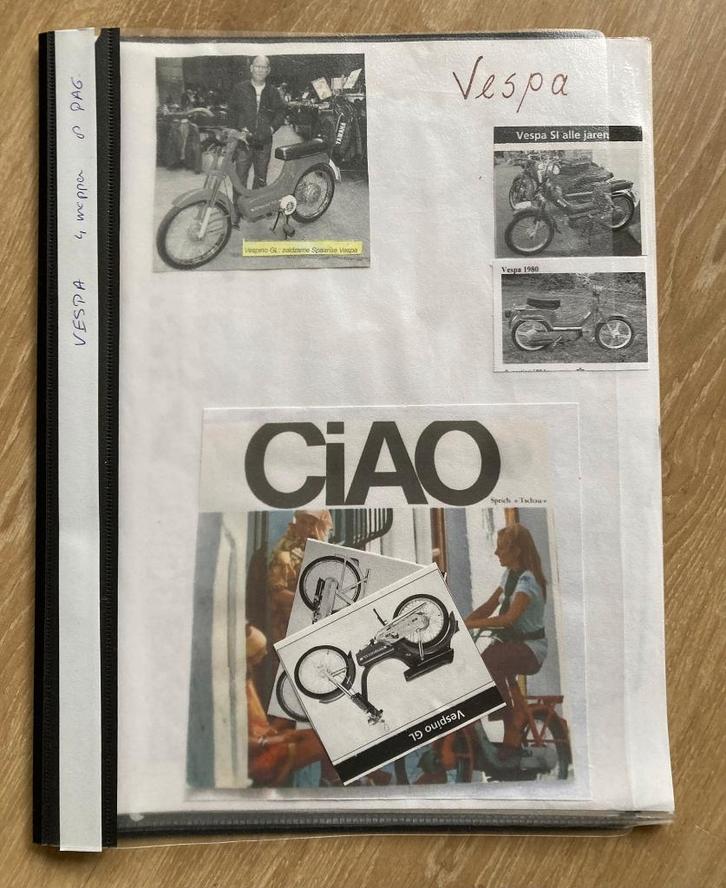 Unieke Map met documentatie Vespa brommers / bromfiets, Fietsen en Brommers, Handleidingen en Instructieboekjes, Zo goed als nieuw