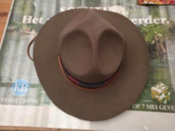 4 deukenhoed Scouts beschikbaar voor biedingen