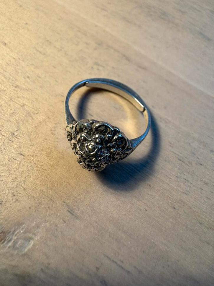 Zilveren cluster ring met marcasiet, Bijoux, Sacs & Beauté, Bagues, Comme neuf, Argent, Enlèvement ou Envoi
