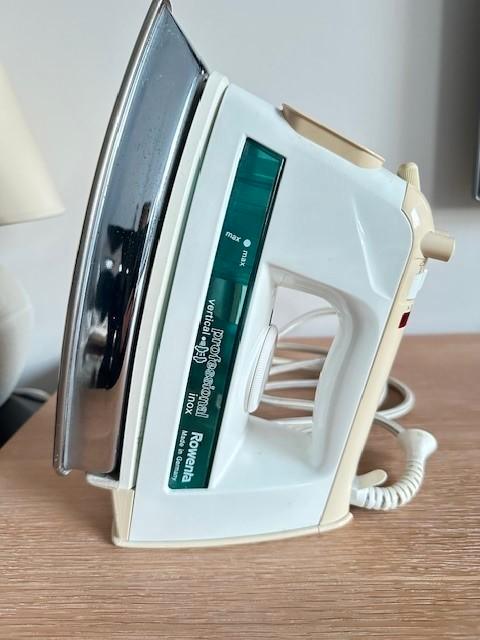 Fer à repasser Rowenta Professional (fabrication allemande), Electroménager, Fers à repasser & Planches à repasser, Enlèvement ou Envoi