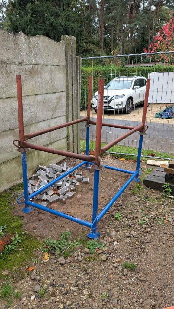 Stapelbak - stapelrek, Doe-het-zelf en Bouw, Kratten en Dozen, Gebruikt, Overige typen, 100 cm of meer, Ophalen