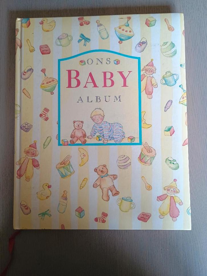 Ons baby album, Boeken, Kinderboeken | Baby's en Peuters, Ophalen of Verzenden