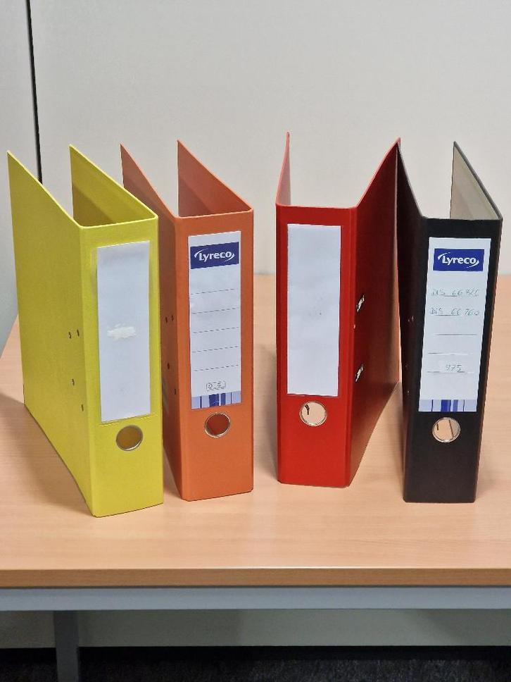 Dossiers Classeurs à donner, Divers, Fournitures scolaires, Utilisé, Enlèvement