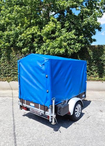 Aanhangwagen met huifopbouw  beschikbaar voor biedingen