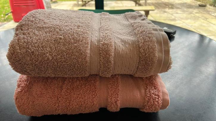 4 serviettes de luxe — Nuances — coton bio — 100x140 cm, Maison & Meubles, Salle de bain | Linge de bain & Accessoires, Comme neuf