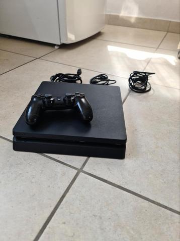 Playstation 4 Slim 1TB + Controller  beschikbaar voor biedingen
