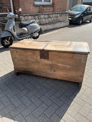 ANTIEKE HOUTEN KIST 18DE EEUWS MOOIE PATINE OPBERGEN beschikbaar voor biedingen