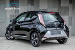 Toyota Aygo 1.0i VVT-i X-Clusiv 5-Deurs KEYLESS GO / CAMERA, Voorwielaandrijving, 4 zetels, Stof, Zwart