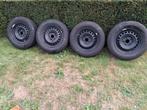 Nissan Qashqai winterbanden Nissan 215/55 met 16 inch velgen, Auto-onderdelen, Overige Auto-onderdelen, Ophalen, Gebruikt, Nissan