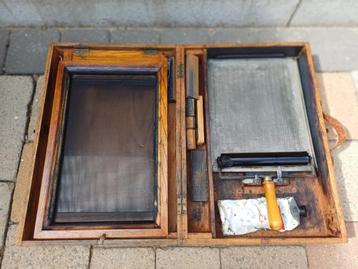 Vintage zeefdrukkoffer  beschikbaar voor biedingen