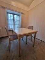 Ancienne table + 2 chaises cannées (cannage exc.état), Antiquités & Art, Enlèvement