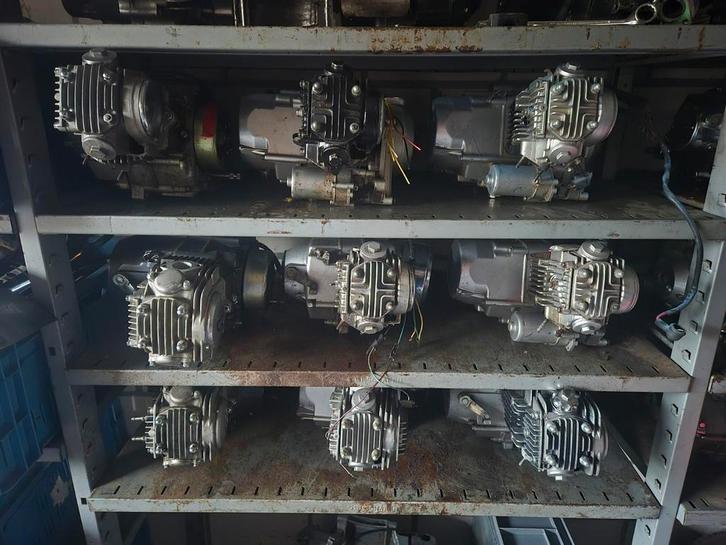 Dax motorblokken + alle stukken van dax & monkey, Fietsen en Brommers, Brommeronderdelen | Algemeen, Ophalen of Verzenden