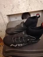 Chaussures vélo hiver, Vélos & Vélomoteurs, Comme neuf, Enlèvement ou Envoi, Chaussures