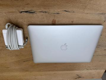 MacBook Pro Retina 15″ 2,2 Ghz - 256GB - 16GB RAM - Mid 2015 beschikbaar voor biedingen