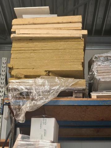 Gratis verschillende isolatieplaten beschikbaar voor biedingen