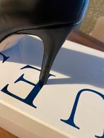 Escarpins en cuir noir GUESS , pointure 38,5, Vêtements | Femmes, Chaussures, Enlèvement, Comme neuf, Noir, Chaussures à haut talons