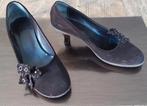 Damesschoenen maat 37 nog in goede staat, Kleding | Dames, Schoenen, Ophalen of Verzenden, Gedragen, Bruin