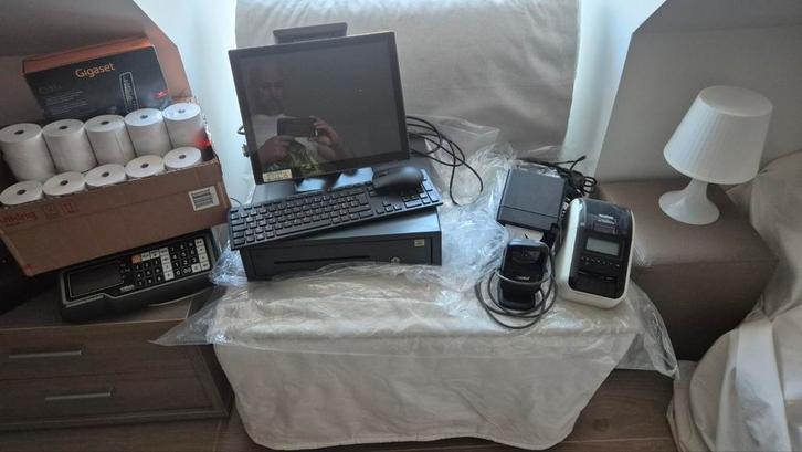 Compleet kassasysteem voor winkels, Computers en Software, Desktop Pc's, Zo goed als nieuw, Ophalen