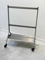 Pedestal tv stand, Ophalen