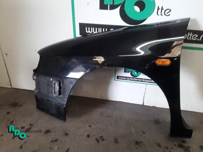 Scherm links-voor van een Seat Inca (Inca 96-), Auto-onderdelen, Carrosserie, Seat, Gebruikt, 3 maanden garantie, Ophalen of Verzenden