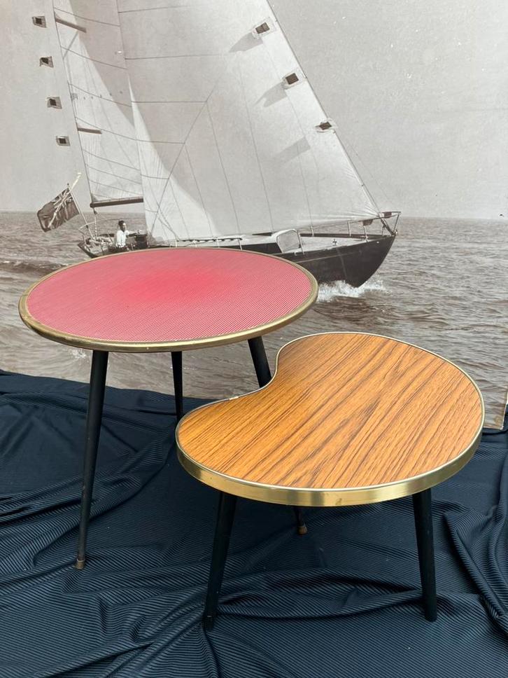 2 vintage bijzettafeltjes, jaren ‘50, Huis en Inrichting, Tafels | Bijzettafels, Gebruikt, Overige vormen, Minder dan 45 cm, Minder dan 55 cm