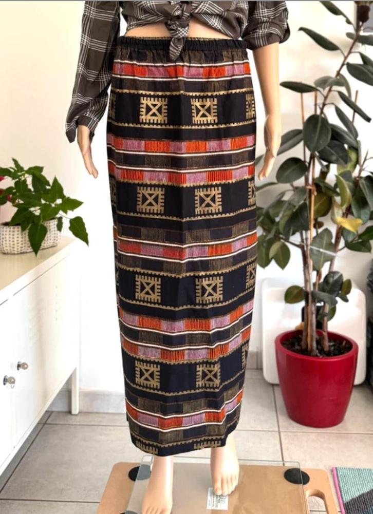 Gorgeous maxi pencil skirt vintage (size M/L), Kleding | Dames, Rokken, Gedragen, Maat 38/40 (M), Zwart, Onder de knie, Ophalen of Verzenden