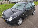Volkswagen LUPO 1.4i 3drs bj2005 239dkm netjes rijd goed stu, 4 zetels, Gebruikt, Zwart, 4 cilinders