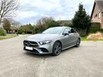 MERCEDES-BENZ A250e AMG NIGHT PACK/ 2021/ KEYLESS/ PANO /CAM, Auto's, Mercedes-Benz, Automaat, USB, 5 deurs, Zilver of Grijs