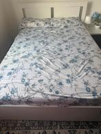 Witte ikea bed 140 cm 200 cm, Huis en Inrichting, Slaapkamer | Complete slaapkamers, Ophalen, Zo goed als nieuw